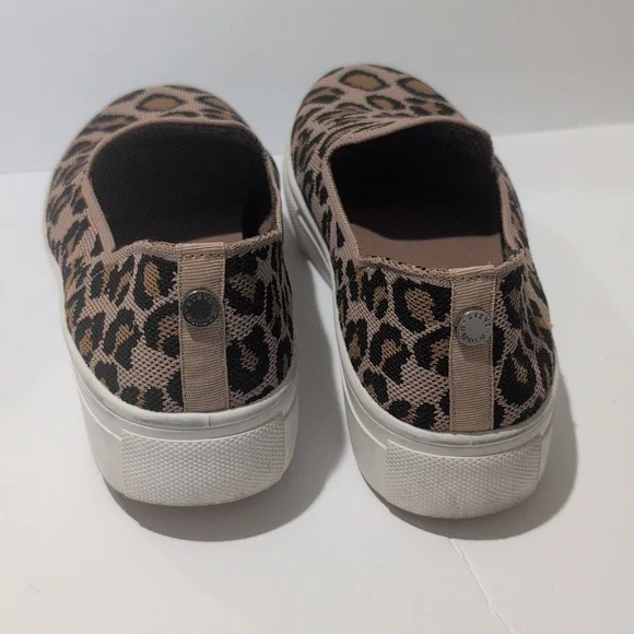 Cheetah Print Steve Madden Knit Sneakers 10 - Picture 4 of 8